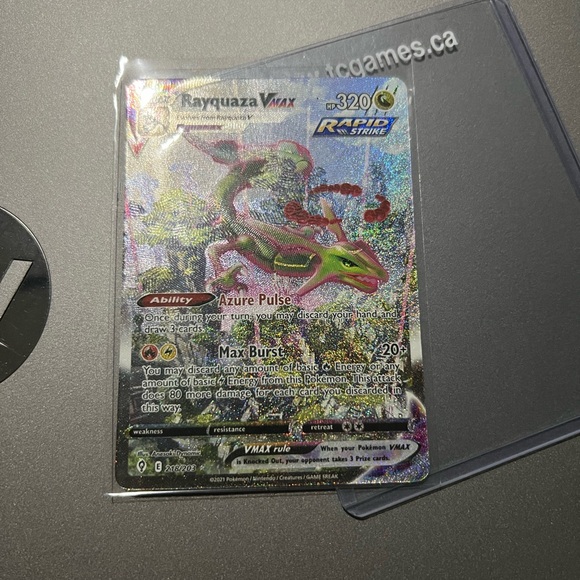 Rayquaza Vmax POKEMON Card - Picture 2 of 6